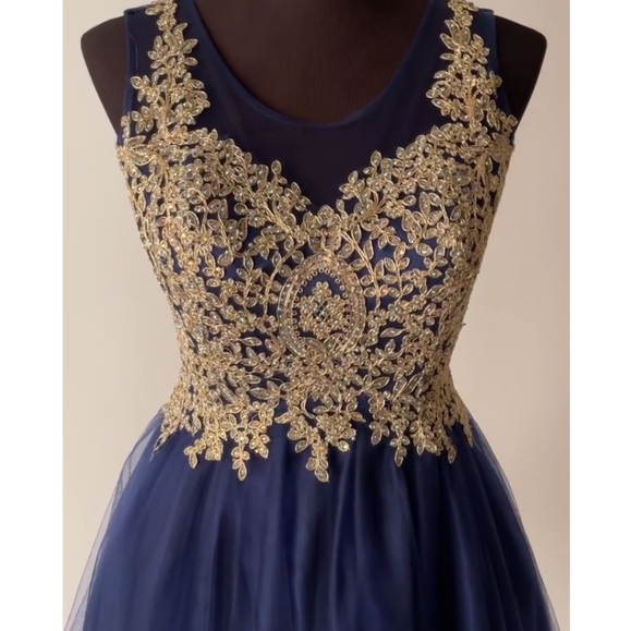 short prom dress L - Picture 2 of 4